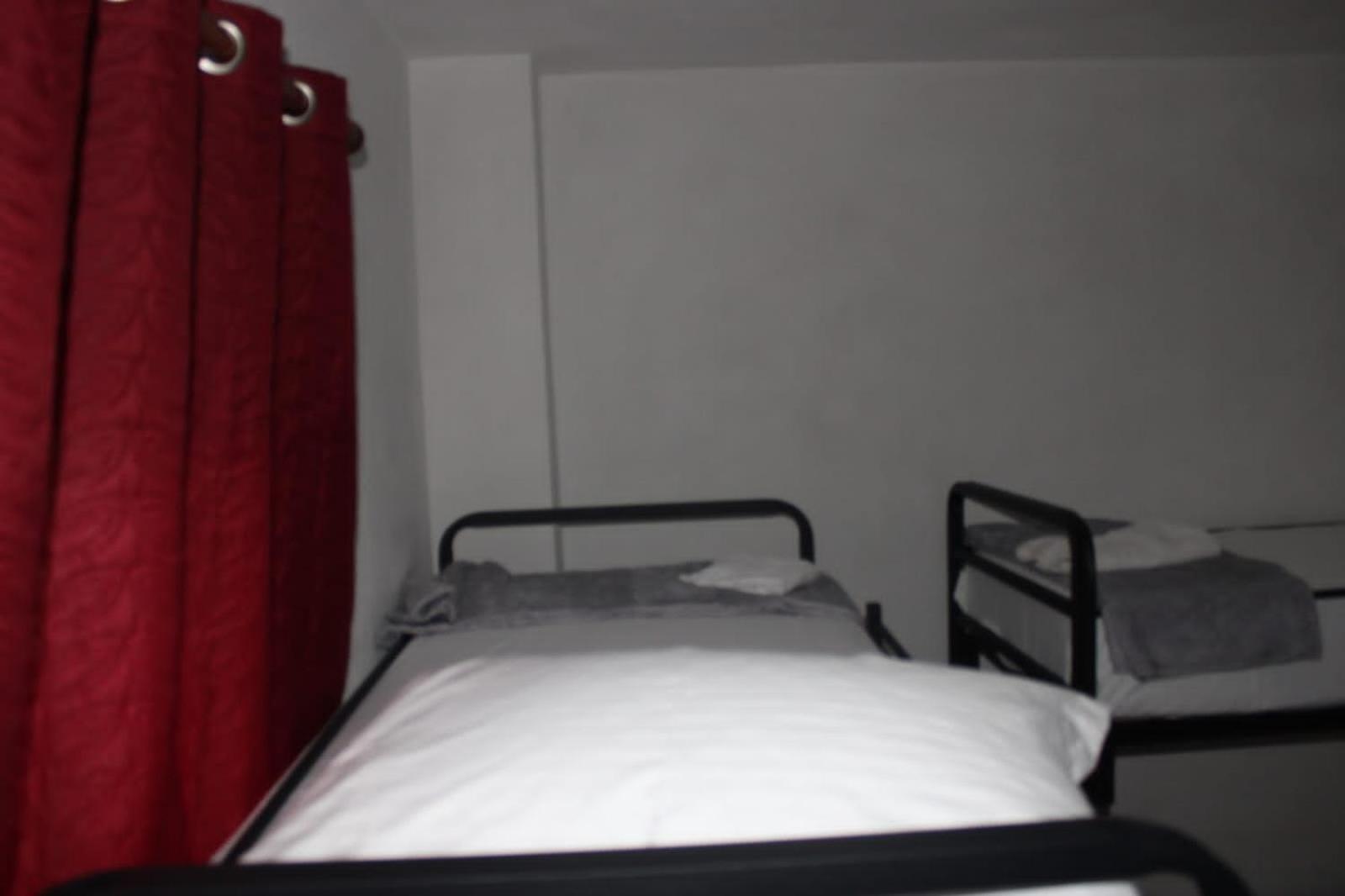 Crew Hostel ติรานา ภายนอก รูปภาพ